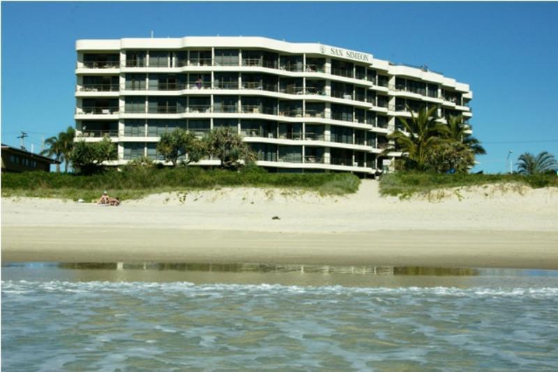 San Simeon Beachfront Apartments Tugun Gold Coast Exterior photo